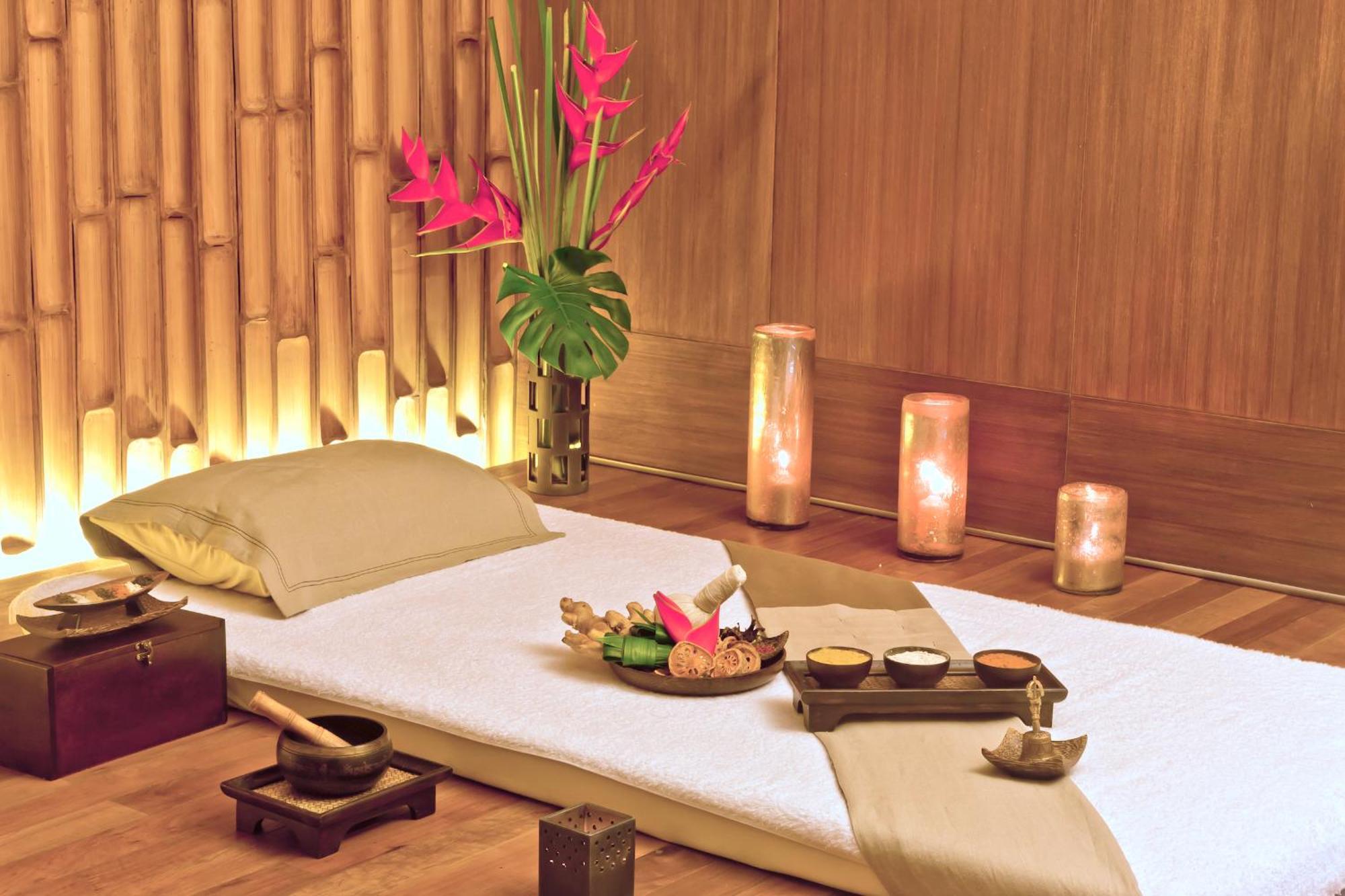 Hansar Samui Resort&Spa - SHA Extra Plus Bophut Bagian luar foto A spa treatment room