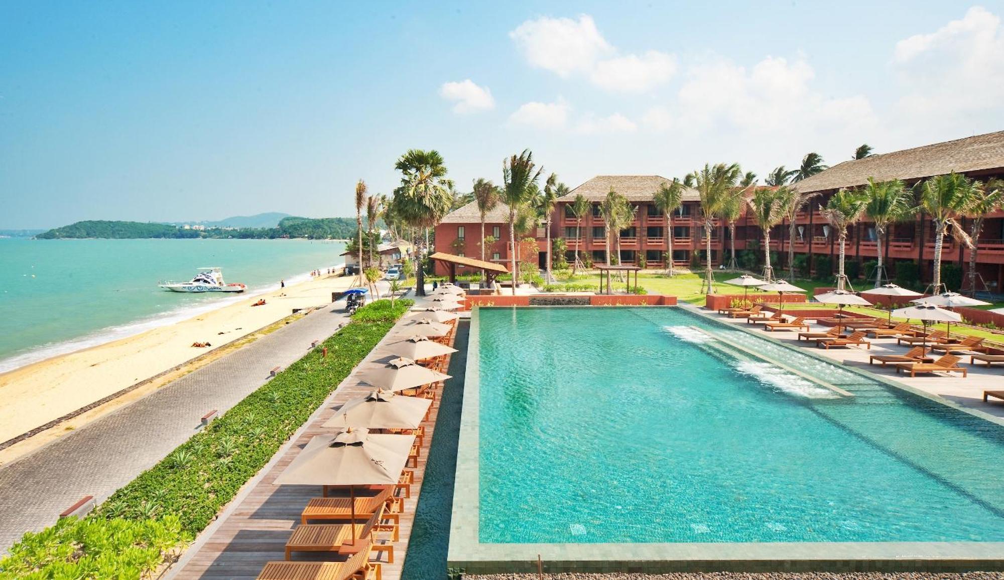 Hansar Samui Resort&Spa - SHA Extra Plus Bophut Bagian luar foto The resort's pool
